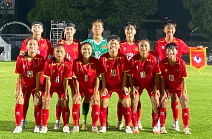 U16 Việt Nam đại thắng trận ra quân, trong đó Nguyễn Thị Minh Ánh (số 10) lập hat-trick (Ảnh: trang chủ VFF)