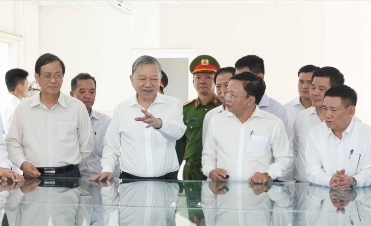 Tổng Bí thư Tô Lâm kiểm tra thực địa cảng biển tổng hợp Cà Ná, tại Ninh Thuận.
