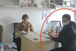 An ninh - Xã hội - Đồng Nai: Kẻ cướp giật iPhone trong cửa hàng dùng dao dọa người truy đuổi