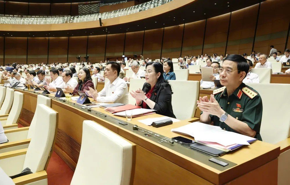Tại Kỳ họp thứ 9, Quốc hội đã thông qua Nghị quyết sắp xếp đơn vị hành chính cấp tỉnh.