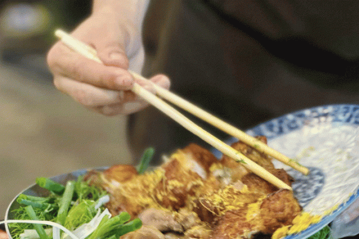 Dùng đũa sai cách có thể làm tăng nguy cơ ung thư