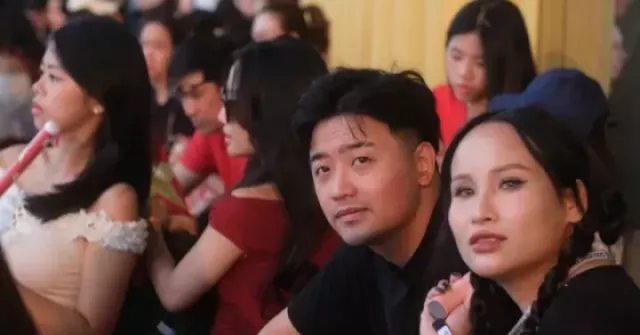 50.000 người đổ về Đông Anh bất chấp mưa trắng ...