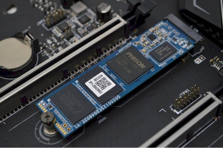 Nhiều máy tính Windows 11 gặp sự cố với SSD sau khi cập nhật bản vá KB5063878.