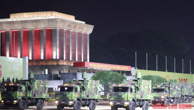 Gọi tên dàn vũ khí, khí tài hiện đại diễu binh trên Quảng trường Ba Đình - 14