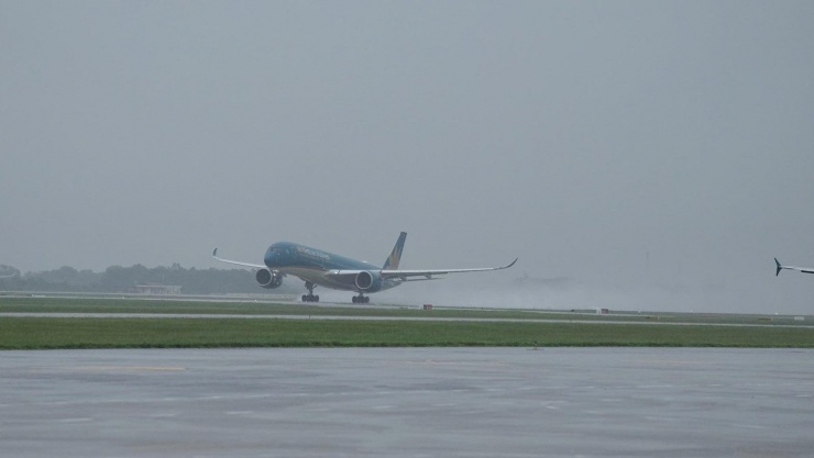 4 sân bay chịu ảnh hưởng của trực tiếp của bão số 5 là Thọ Xuân, Vinh, Đồng Hới và Phú Bài. Ảnh minh họa: VNA.