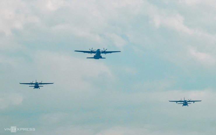 31 máy bay lần đầu hợp luyện trên quảng trường Ba Đình - 4