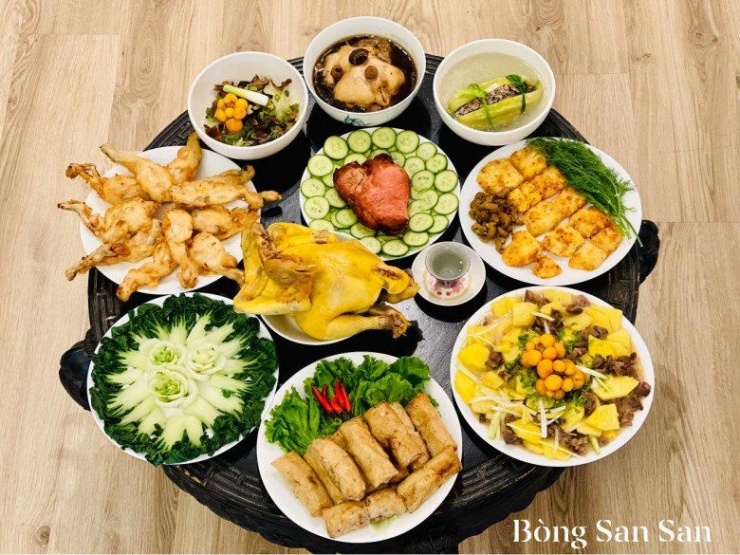 Mâm cơm thuần Việt dân dã đến bất ngờ của gia đình nữ diễn viên nổi tiếng VTV giữa trời Tây - 8
