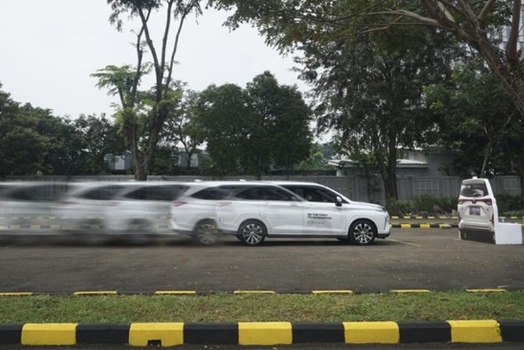 Việc sản xuất và bán hàng Toyota Veloz Hybrid sẽ diễn ra vào năm sau tại Indonesia.