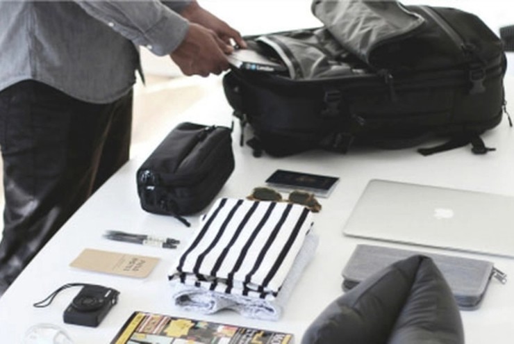 Hãy nhớ chuẩn bị các dụng cụ cần thiết trước khi bão đến.