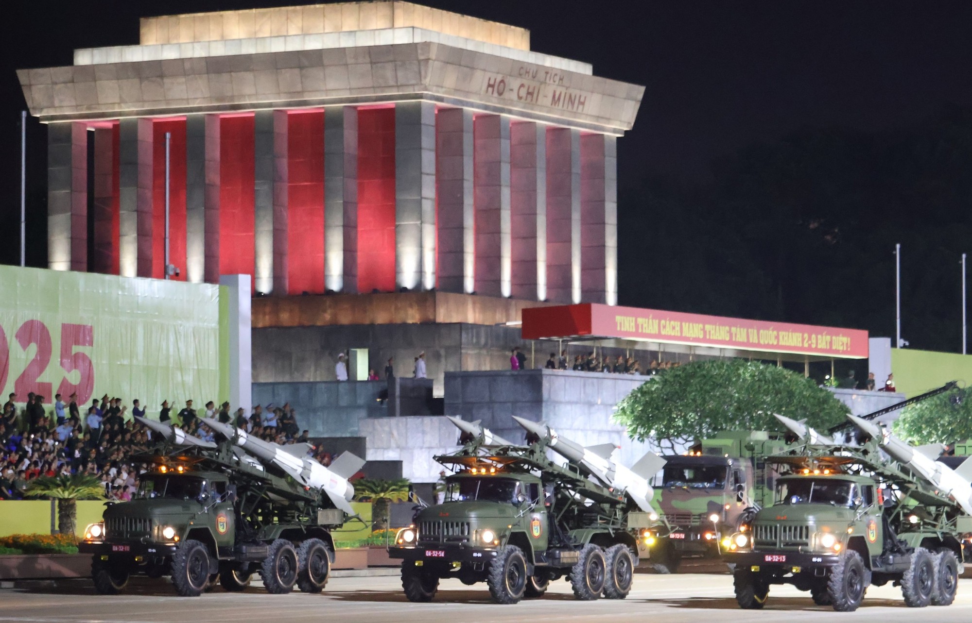 Gọi tên dàn vũ khí, khí tài hiện đại diễu binh trên Quảng trường Ba Đình - 7