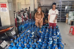 Bóng cười được mã hóa trong menu thức uống trong quán bar ở phường Bến Thành