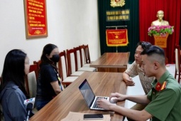 An ninh - Xã hội - Cô gái 18 tuổi bị nhóm người lạ “bắt cóc online”, ép cởi quần áo để quay clip