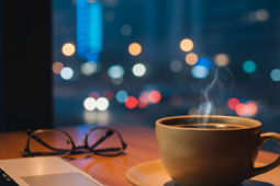 Uống cà phê vào thời điểm này, bạn có thể hối hận