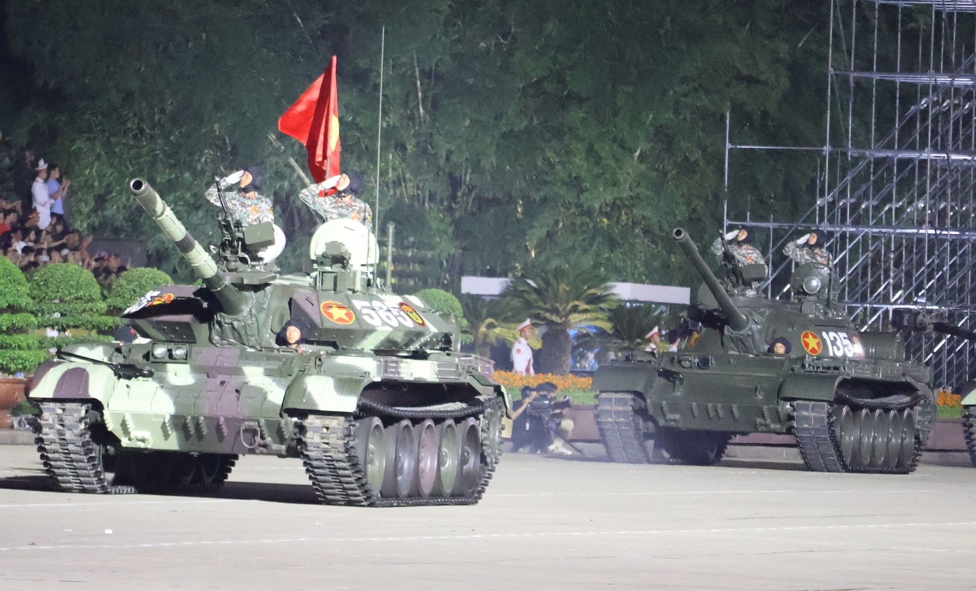 Gọi tên dàn vũ khí, khí tài hiện đại diễu binh trên Quảng trường Ba Đình - 10