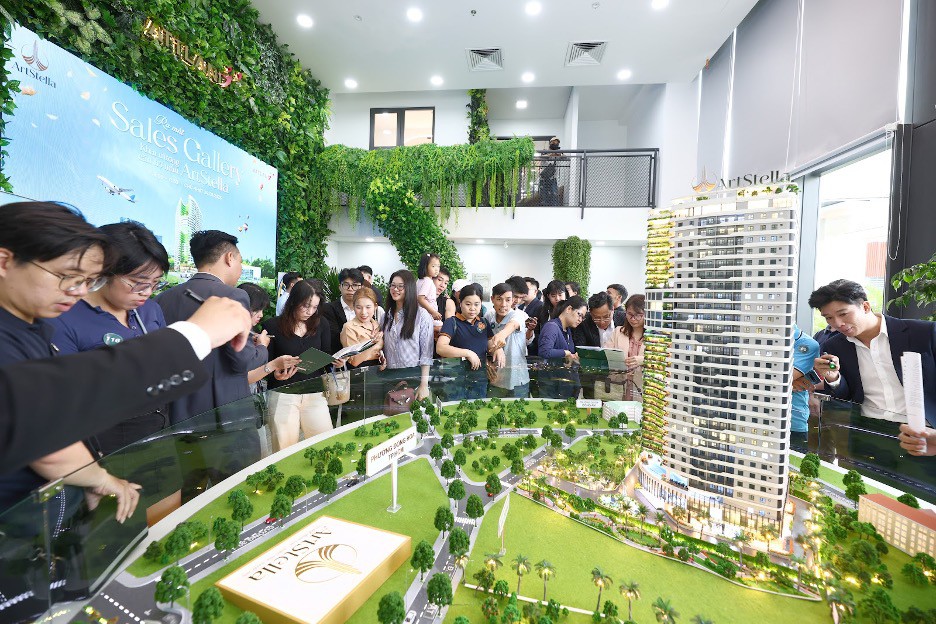 Khách hàng và nhà đầu tư đánh giá cao dự án, khi ArtStella sở hữu vị trí chiến lược kề cận Metro số 1 