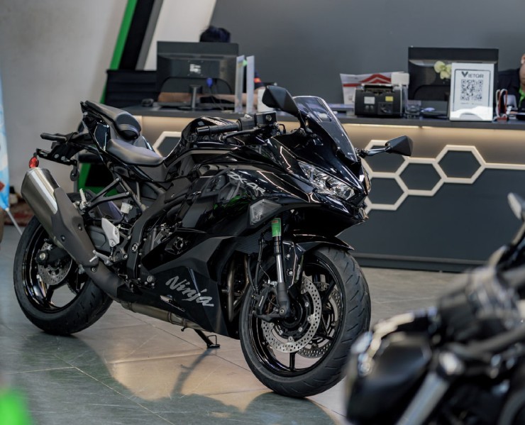 Giá môtô Kawasaki cuối tháng 8/2025, ưu đãi cao nhất gần 130 triệu đồng - 1