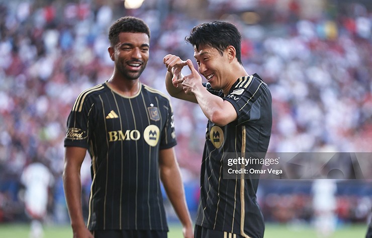 Son Heung Min ghi bàn đẹp mắt vào lưới Dallas