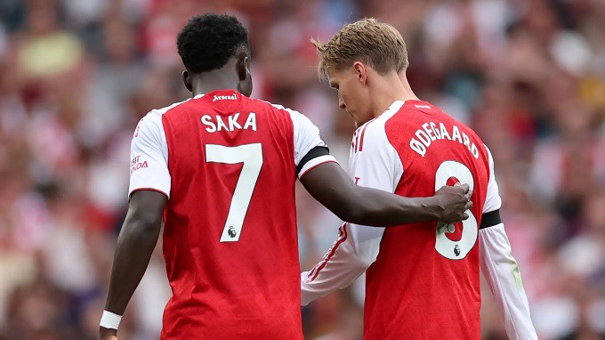 Saka và Odegaard cùng “gia nhập” danh sách bệnh binh của Arsenal