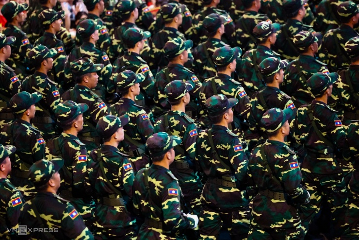 Đoàn diễu binh đi trên đường phố Thủ đô - 9