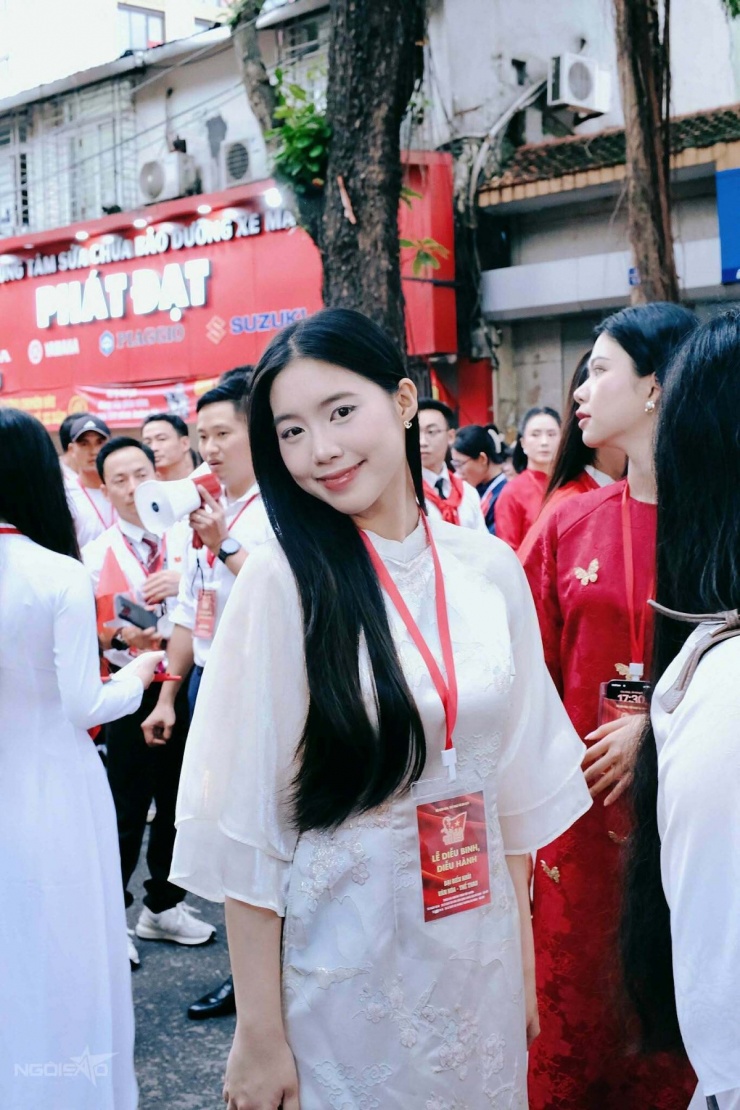 Á hậu Châu Anh nói không quản ngại khó khăn, luôn tràn đầy nhiệt huyết.