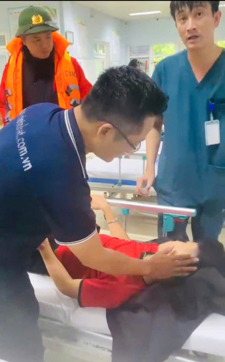 Hiện cháu T. đã qua cơn nguy kịch và đang được theo dõi tại bệnh viện.