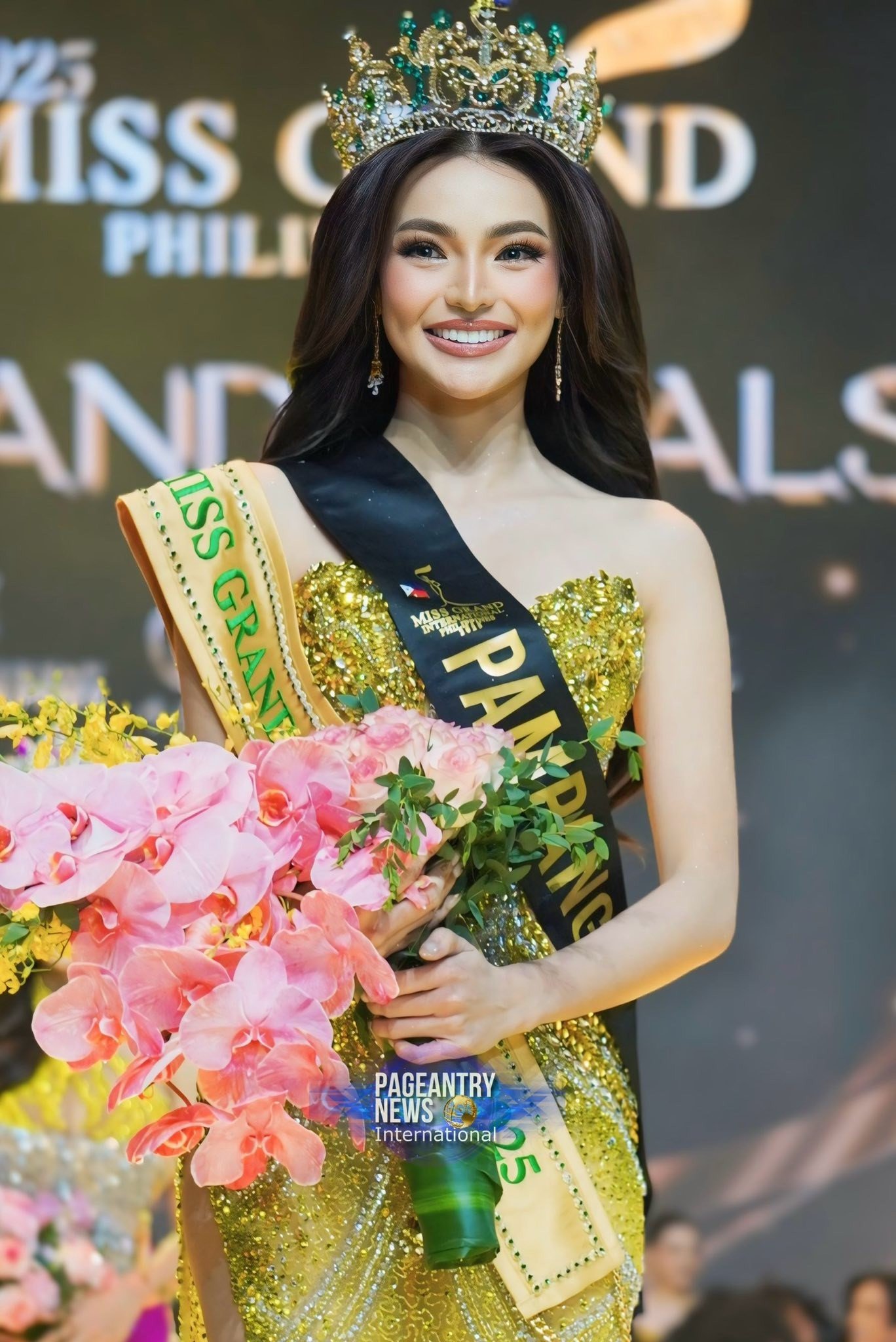 Nữ MC 30 tuổi đăng quang Hoa hậu Hòa bình Philippines - 1