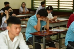 Nhiều thí sinh hốt hoảng vì từ đỗ thành trượt