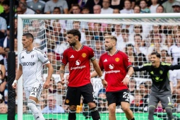 MU hòa thất vọng: "Bệnh cũ" tái phát, báo động hàng công 206 triệu bảng