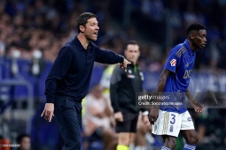 HLV Alonso tiết lộ bí quyết giúp Mbappe tỏa sáng, xóa tin đồn mâu thuẫn Vinicius