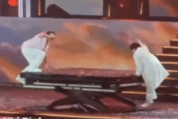 Trúc Nhân 'xém chết' trên sân khấu, ban tổ chức xin lỗi về sự cố