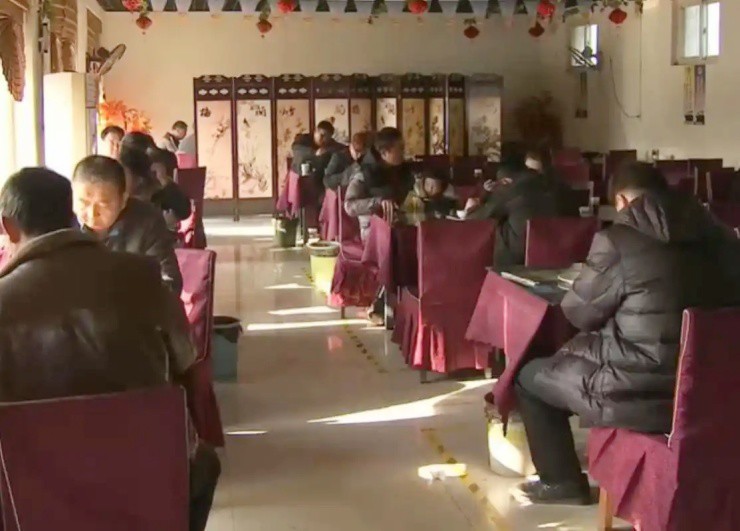 Bỏ nghề "hái ra tiền” về quê nuôi loài quen thuộc, giờ kiếm tiền tỷ từ thịt lẫn xương 8 Bỏ nghề “hái ra tiền” về quê nuôi loài quen thuộc, giờ kiếm tiền tỷ từ thịt lẫn xương - 7