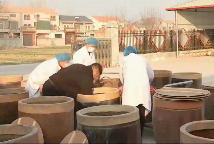 Bỏ nghề "hái ra tiền” về quê nuôi loài quen thuộc, giờ kiếm tiền tỷ từ thịt lẫn xương 3 Bỏ nghề “hái ra tiền” về quê nuôi loài quen thuộc, giờ kiếm tiền tỷ từ thịt lẫn xương - 2