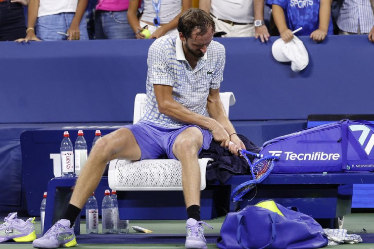 Medvedev mới chỉ thắng 1 trận ở các giải Grand Slam năm 2025