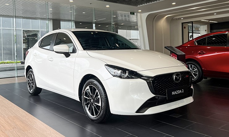 Giá xe Mazda2 lăn bánh kèm ưu đãi tháng 8/2025 - 3
