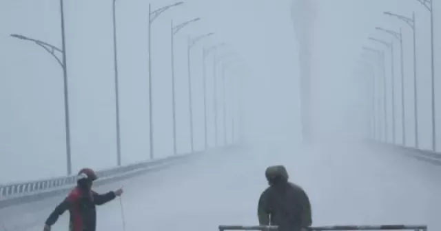 Bộ trưởng Bộ GD&ĐT gửi công điện yêu cầu đảm bảo an toàn cho học sinh trong bão số 5