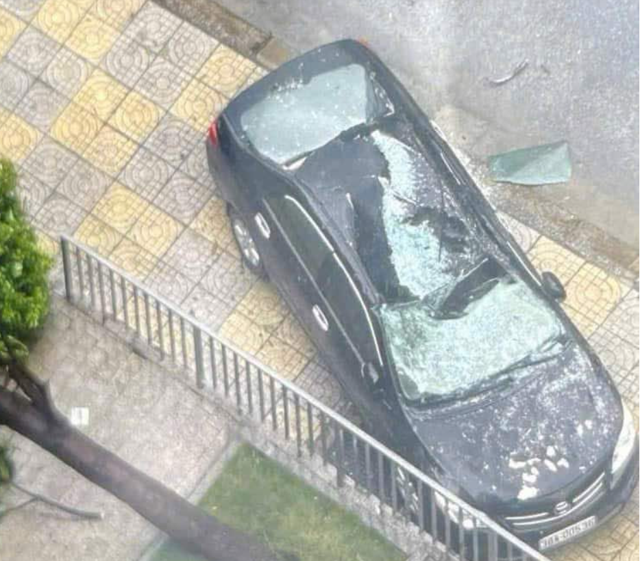 Bão số 5 suy yếu thành áp thấp nhiệt đới, hiện trường tan hoang sau bão - 15