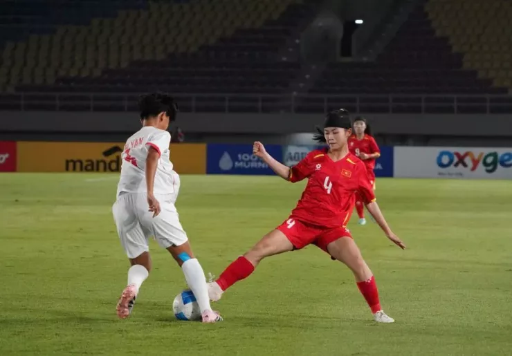 Chạm trán Thái Lan là một thử thách lớn cho tuyển nữ U-16 Việt Nam. Ảnh: VFF