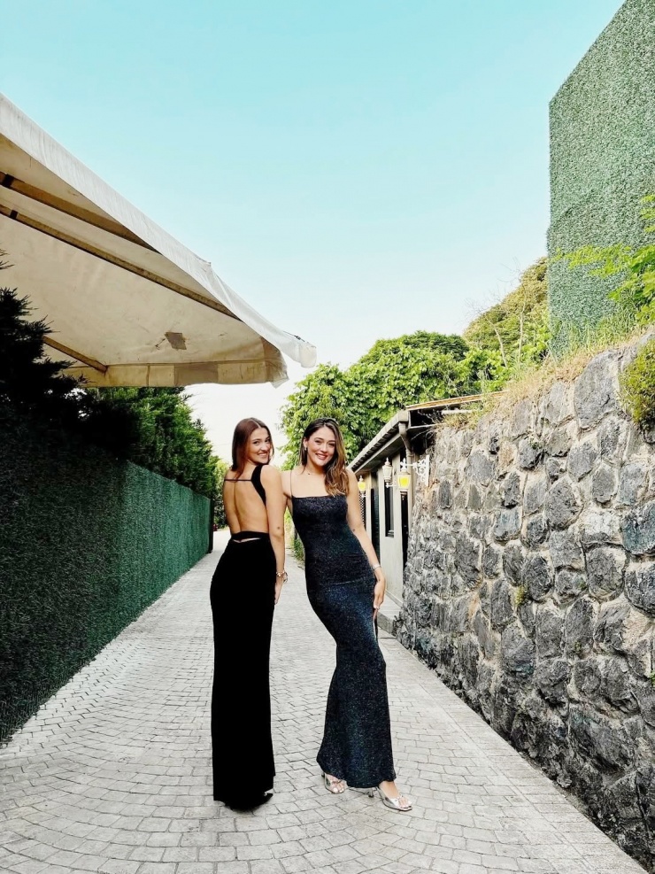 Nhan sắc 'cực phẩm' của VĐV bóng chuyền cao gần 2 m - 9