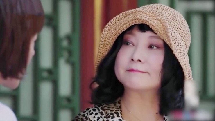 An Văn hiện giờ sống cô độc và thỉnh thoảng đi quay show.