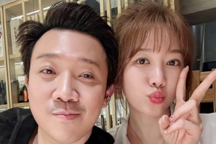 Vợ chồng Trấn Thành cùng làm một chuyện giữa đêm khiến dân tình bất ngờ