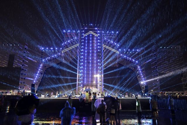 Sân khấu hoành tráng của concert "Việt Nam trong tôi".