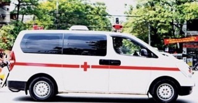 Thu 21 triệu tiền xe cấp cứu chở bệnh nhân đi 2...