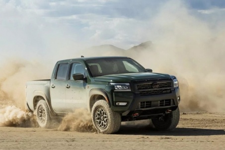 Xe bán tải Nissan Frontier PRO-4X R có thêm bản nâng cấp mới