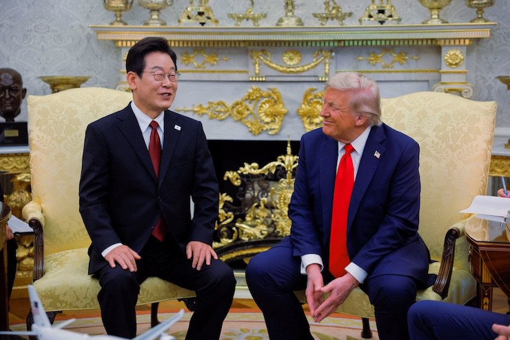 Ông Trump gặp Tổng thống Hàn Quốc Lee Jae Myung tại Nhà Trắng hôm 26/8. Ảnh: Reuters.