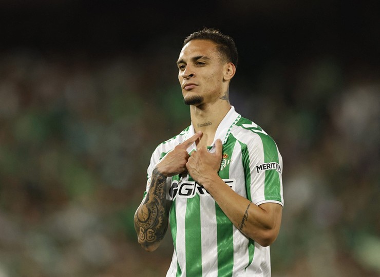 Antony chấp nhận giảm lươn để được chơi cho Real Betis