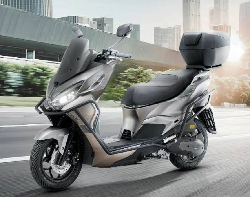 QJMotor FLY 150 ra mắt