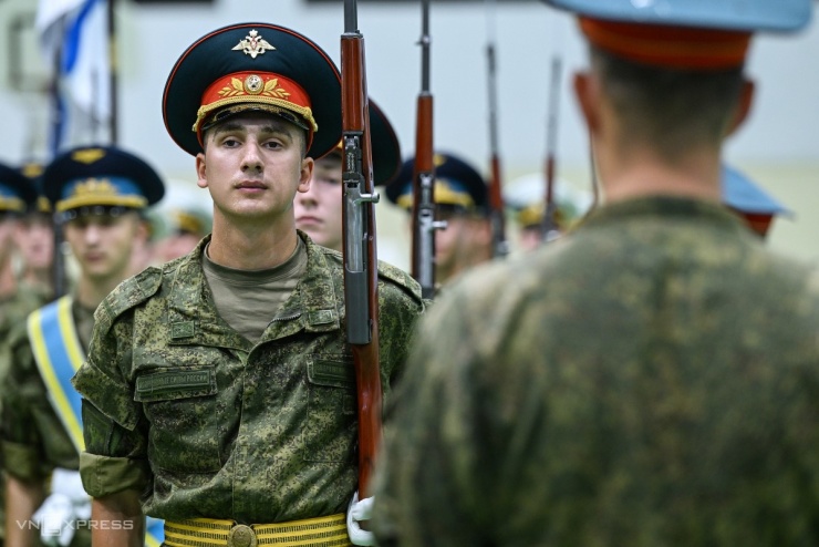 Quân nhân Nga luyện tập trước diễu binh - 9