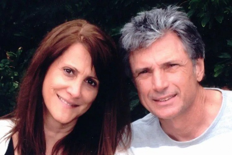 Nữ giám sát âm nhạc American Idol và chồng bị bắn chết tại nhà riêng. Ảnh: FBNV.