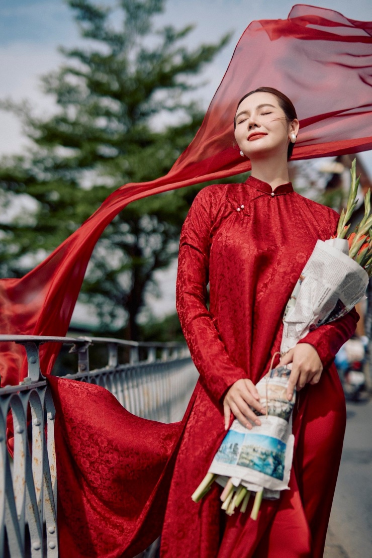 Trong video thực hiện bộ ảnh, Huyền Lizzie bày tỏ: ""Nếu có kiếp sau vẫn mong được làm người Việt Nam".