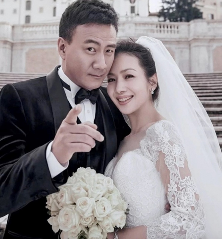 Hồ Quân có cuộc hôn nhân viên mãn bên bà xã Lư Phương.